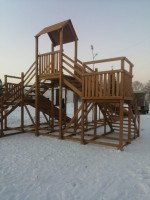 Зимняя деревянная горка Snow Fox 12м. с двумя скатами (две лестницы)